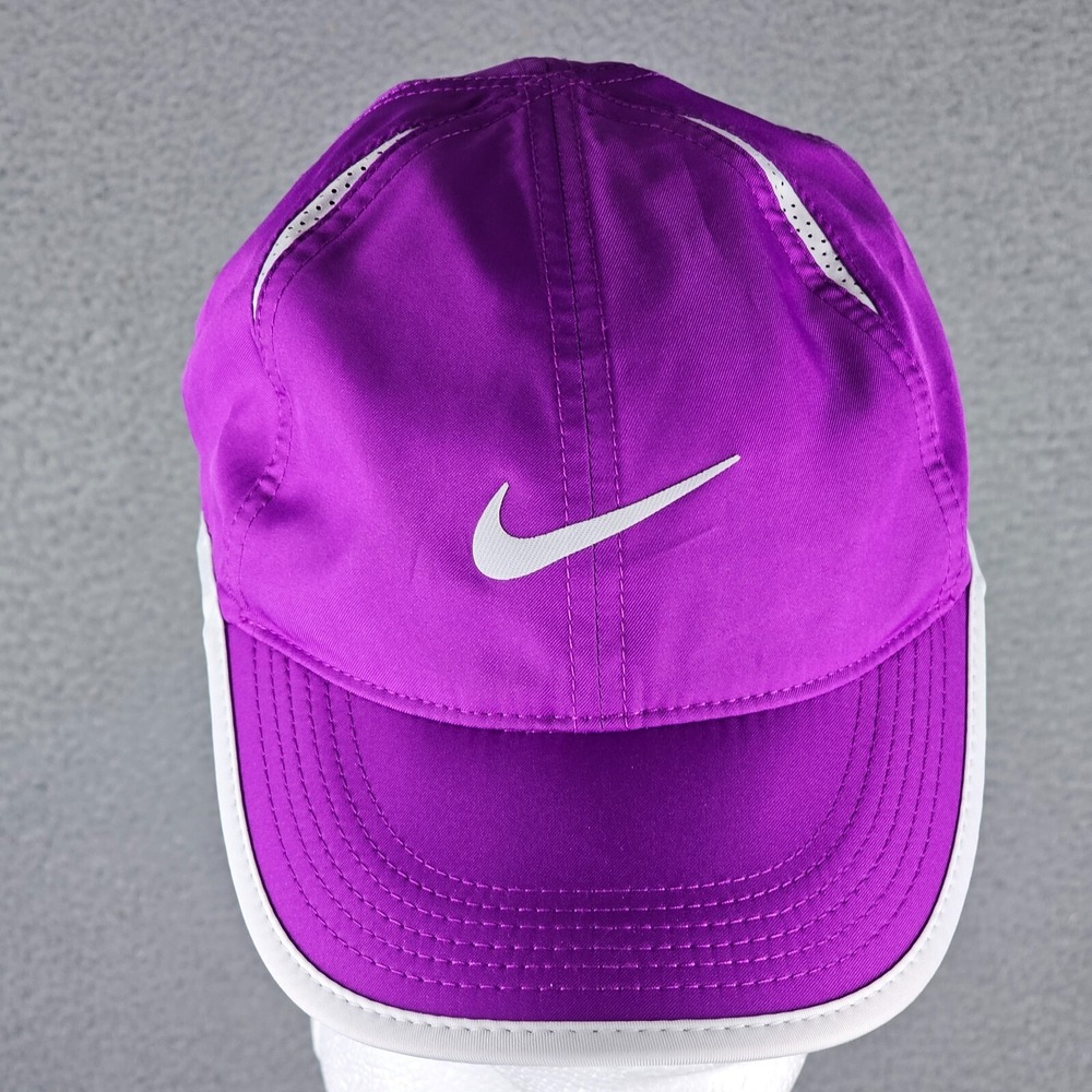 Nike Tennis Hat Womens OS Purple Court AeroBilt Featherlight 679424-585